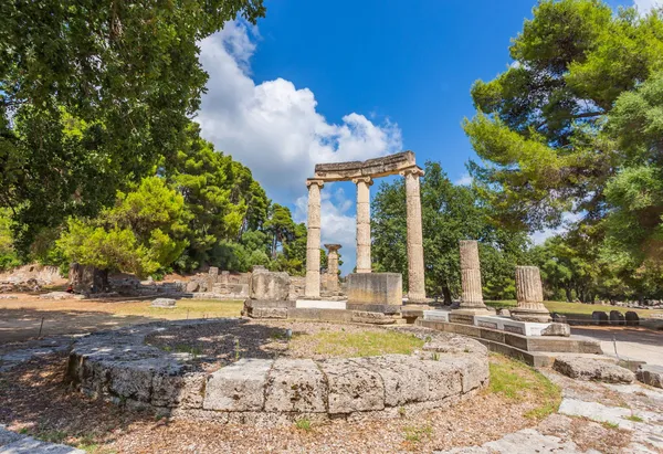 4 Days Classical Greece Tour: Epidaurus, Mycenae, Olympia, Delphi, Meteora Tour (Group Tour)