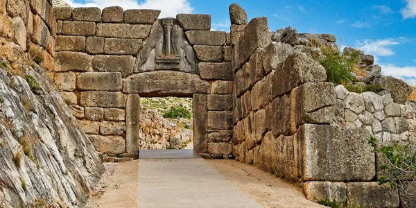 4 Days Classical Greece Tour: Epidaurus, Mycenae, Olympia, Delphi, Meteora Tour (Group Tour)