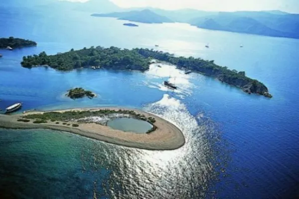FULL DAY : TWELVE ISLAND CRUISE (Seat on Boat)