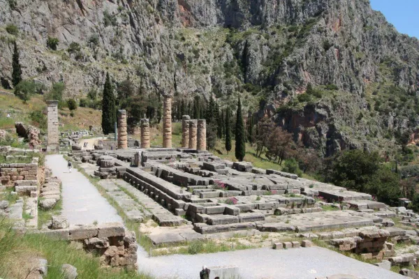 Delphi Full Day Private Tour from Athens