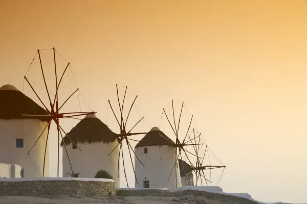 Half Day: City-Walk and Island Tour of Mykonos Group Tour 