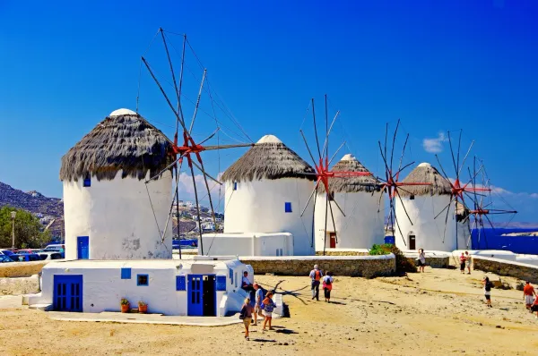 Half Day: City-Walk and Island Tour of Mykonos Group Tour 