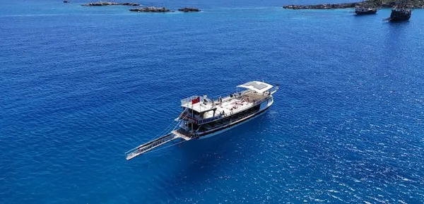 Full Day: Oludeniz Boat Trip to Butterfly Valley and St Nicholas Island (Seat On Boat)