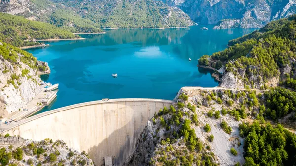 Full Day: Green Canyon Boat Tour (Seat on Coach)