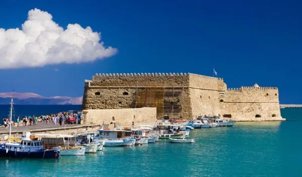 Full Day: Knossos Palace City Tour and Heraklion from Chania