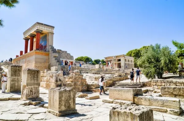 Full Day: Knossos Palace City Tour and Heraklion from Chania