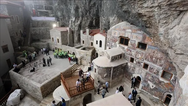 14 Days Eastern Explorer Tour (Istanbul, Trabzon, Artvin, Erzurum, Kars, Van, Batman, Mardin, Diyarbakir,Sanliurfa, Gaziantep) (Seat In Coach)